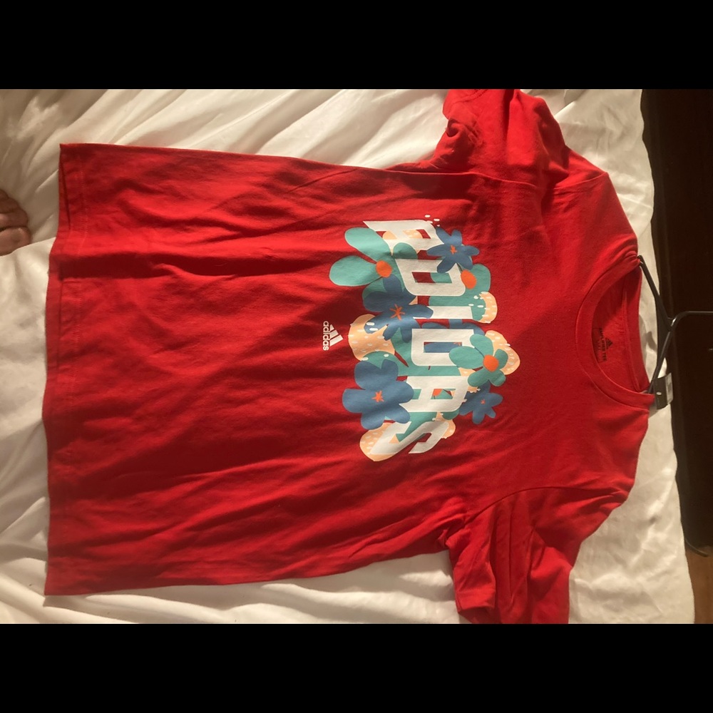 Adidas tee